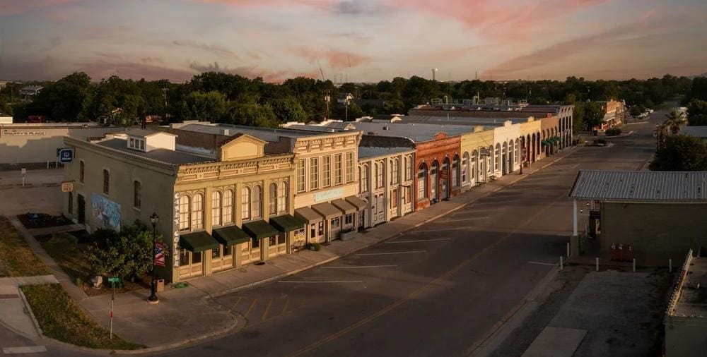 Hutto Mortgage Company — Wise Capital Mortgage serving Hutto, Texas